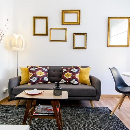 Sunny Apartment In A Typical Lisbon Neighborhood Exterior photo