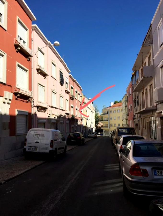Sunny Apartment In A Typical Lisbon Neighborhood Exterior photo
