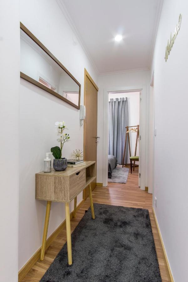 Sunny Apartment In A Typical Lisbon Neighborhood Exterior photo